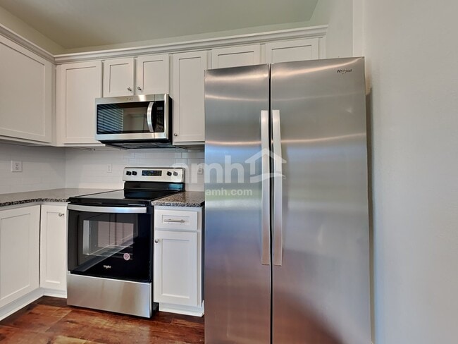 Foto del edificio - 1010 Tan Tara Trl