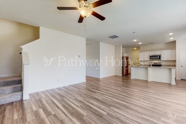 Foto del edificio - 1428 Ancer Wy