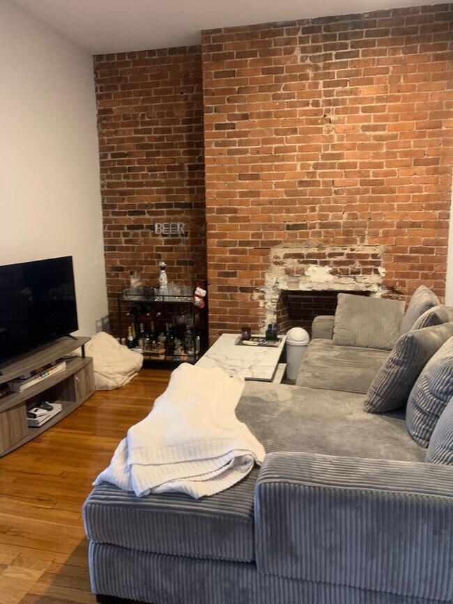 Foto del edificio - 7 Gorham St