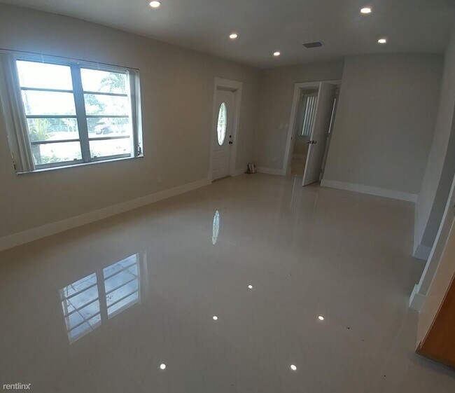 Foto del edificio - 4 br, 2 bath House - 7230 SW 39th Ter