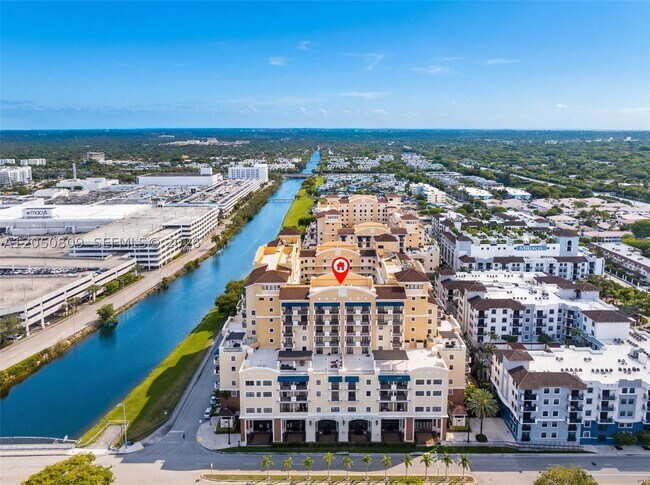 Building Photo - 8390 SW 72nd Ct