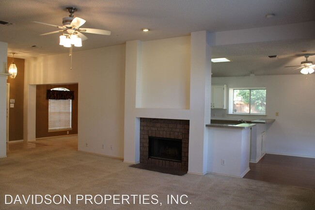 Foto del edificio - 3 br, 2 bath House - 15130 Preston Hollow