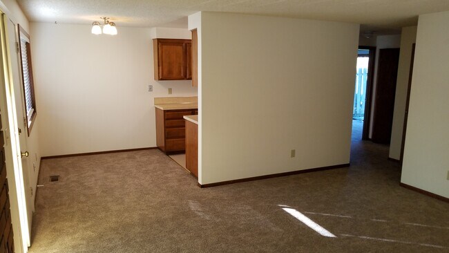 Dining Room - 20745 NW Lapine Way