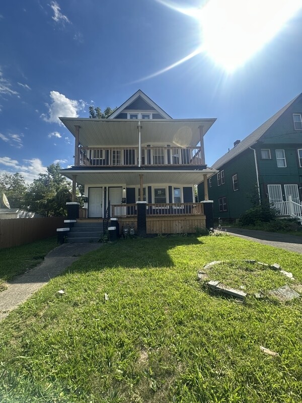 Foto del edificio - 11320 Durant Ave
