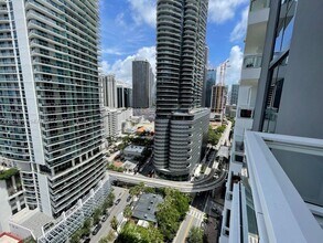 Building Photo - 1080 Brickell Ave