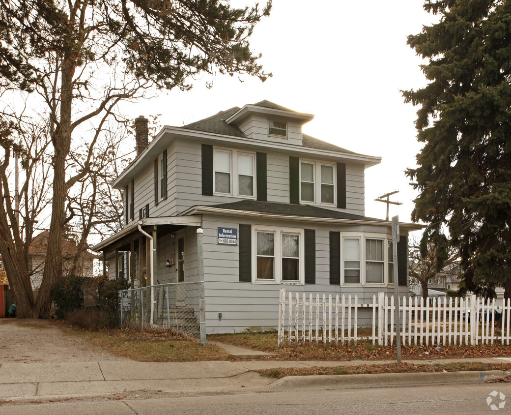 Foto principal - Eastern Mich Student Income Property
