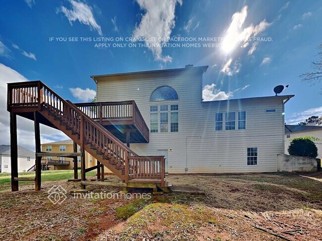 Foto del edificio - 345 Hazelhurst Dr
