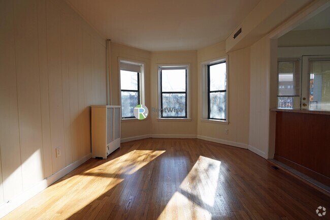 Building Photo - 1131 Commonwealth Ave
