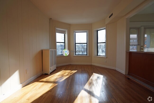 Building Photo - 1131 Commonwealth Ave