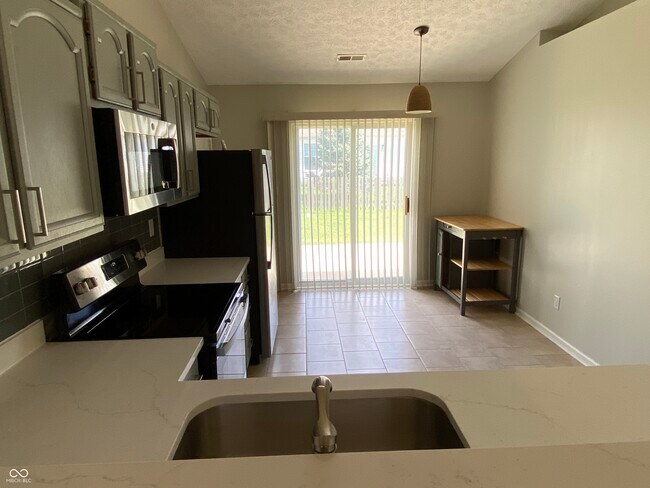 Foto del edificio - 11229 Spring Blossom Ln