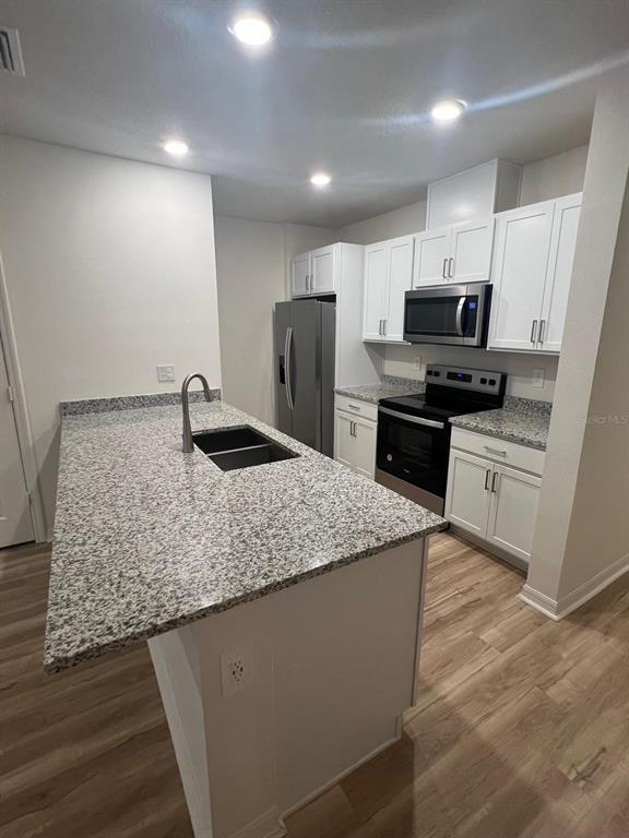 Foto del edificio - 782 Stoney Pointe Cir