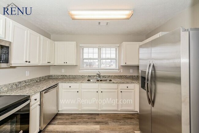 Building Photo - Now available 4 bedrooms 2.5 baths