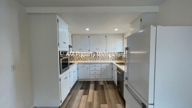 Building Photo - Concord Beautiful 3 bedroom 2 bathroom hom...