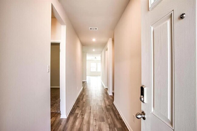 Foto del edificio - 6713 Coalinga Ln