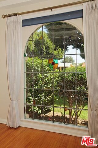 Foto del edificio - 1054 Princeton St