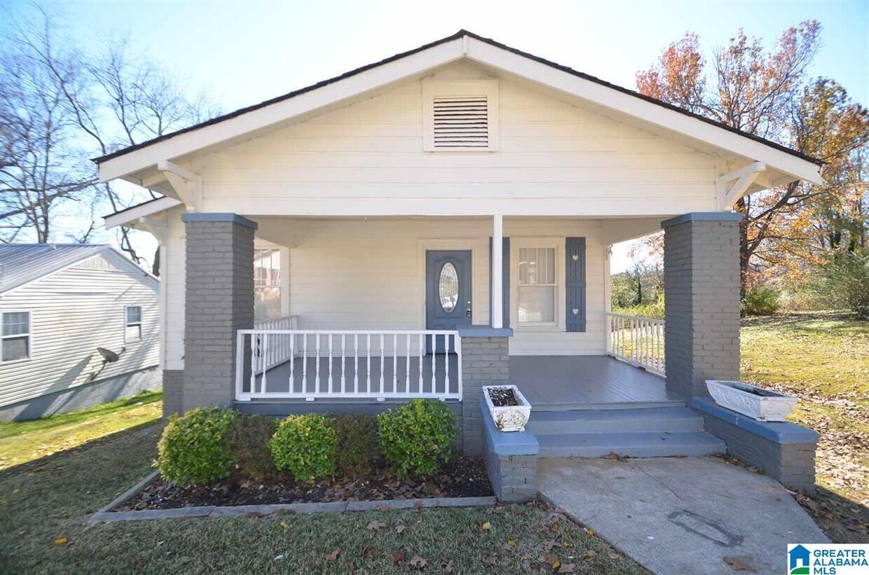923 9th Ave, Midfield, AL 35228 House Rental in Midfield, AL