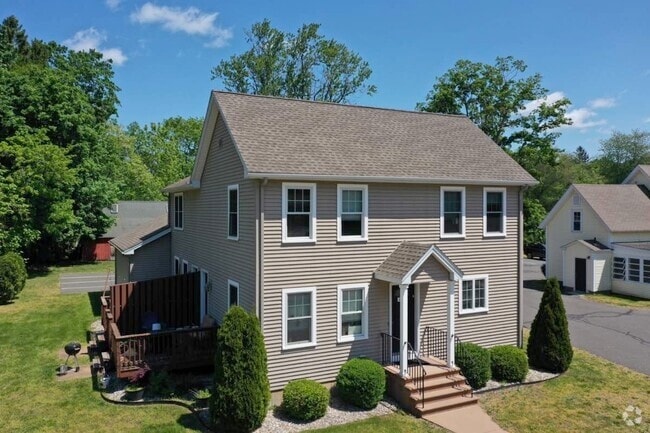 Building Photo - 20 Capen St