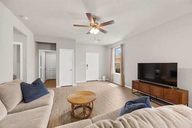 Foto del edificio - 25803 Hickory Pecan Trl