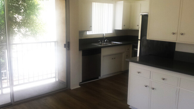 Building Photo - 4850 Whitsett Ave