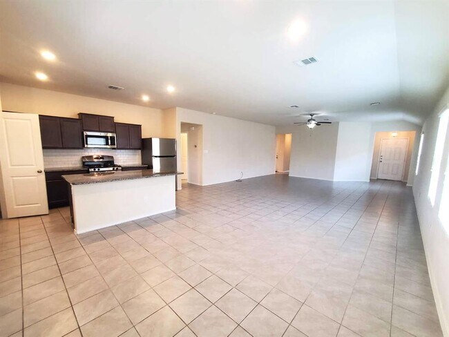 Foto del edificio - 21612 Windmill Ranch Ave