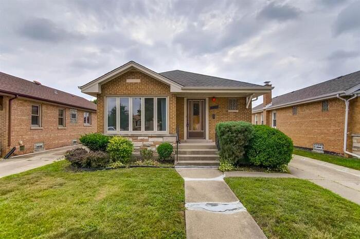 Foto principal - 3137 W 101st St