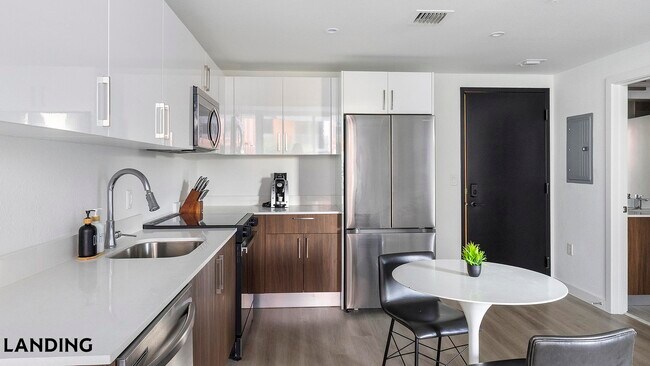 Foto del edificio - 3830 NW 11th St
