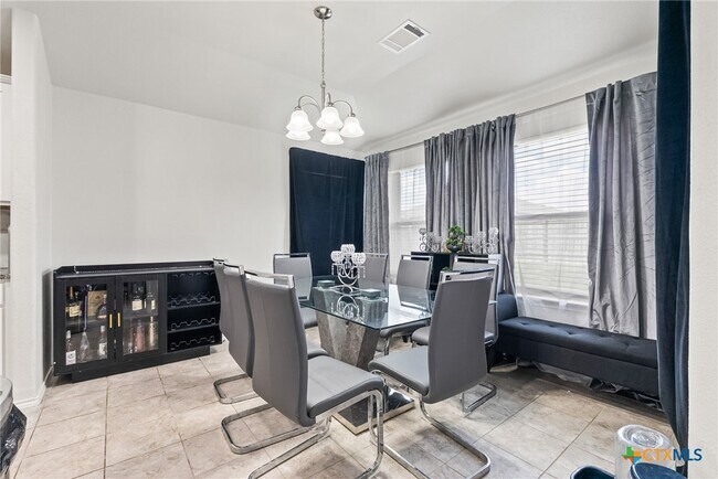 Building Photo - 201 Danielle Dr