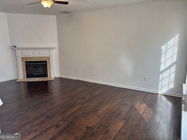 Foto del edificio - 3859 Shenfield Dr