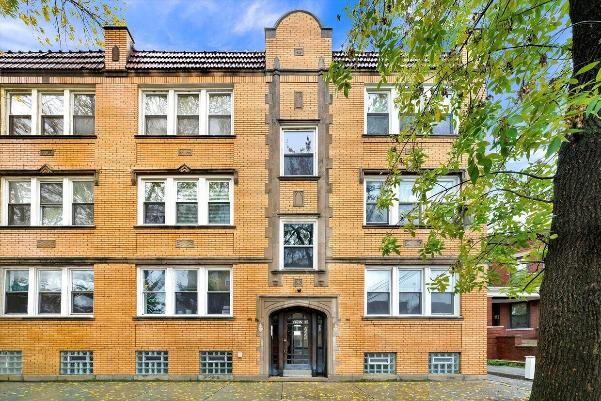 4009 W Nelson St Unit 9A, Chicago, IL 60641 Condo for Rent in Chicago