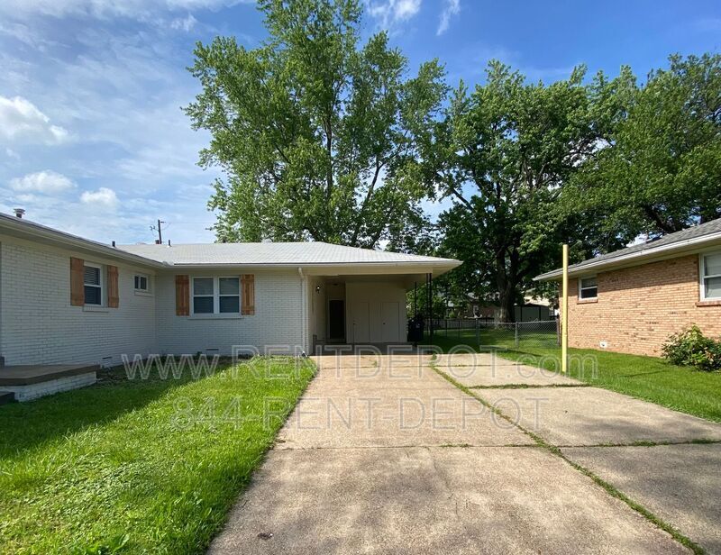Primary Photo - 2806 Ridgewood Dr.