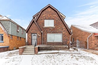 Building Photo - 15379 Monte Vista St