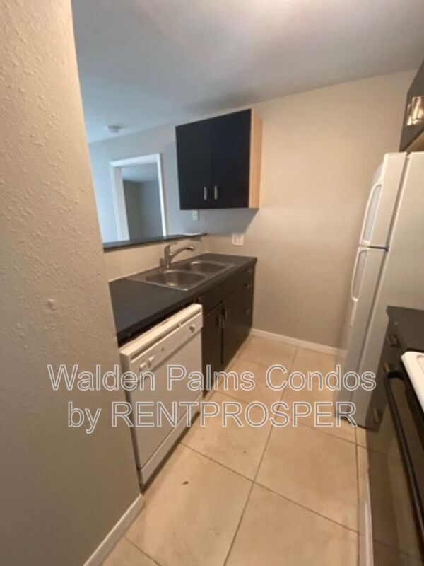 Building Photo - 4732 Walden Cir