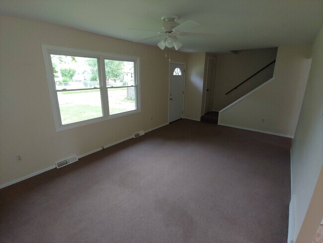 Building Photo - 2114 Linwood Ave