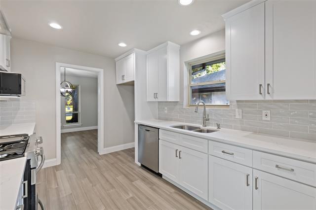 Foto del edificio - 7317 Clearhaven Dr