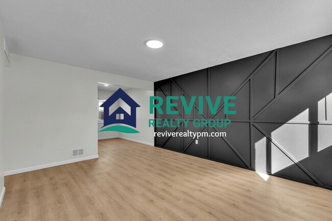 Foto del edificio - 15796 Kerstyn St