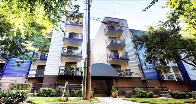 Building Photo - The Edge Apartments