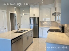 Building Photo - 46338 Yale Rd