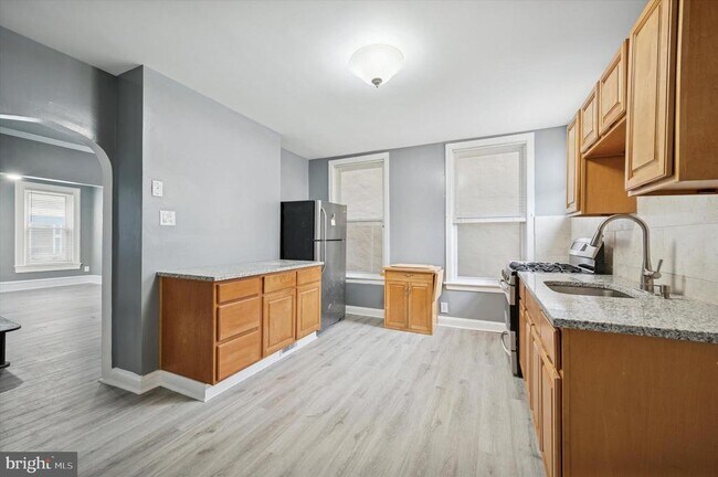 Foto del edificio - 1518 N Peach St