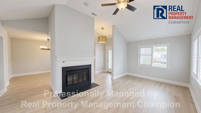 Building Photo - 3 BD/2.5 BA Home in MacCumber Terrace Neighborhood Minutes from Wrightsville Beach