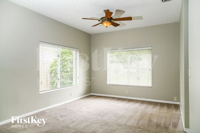 Building Photo - 2870 Dunwoodie Pl