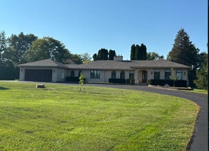 Building Photo - 406 S Lauder Ln