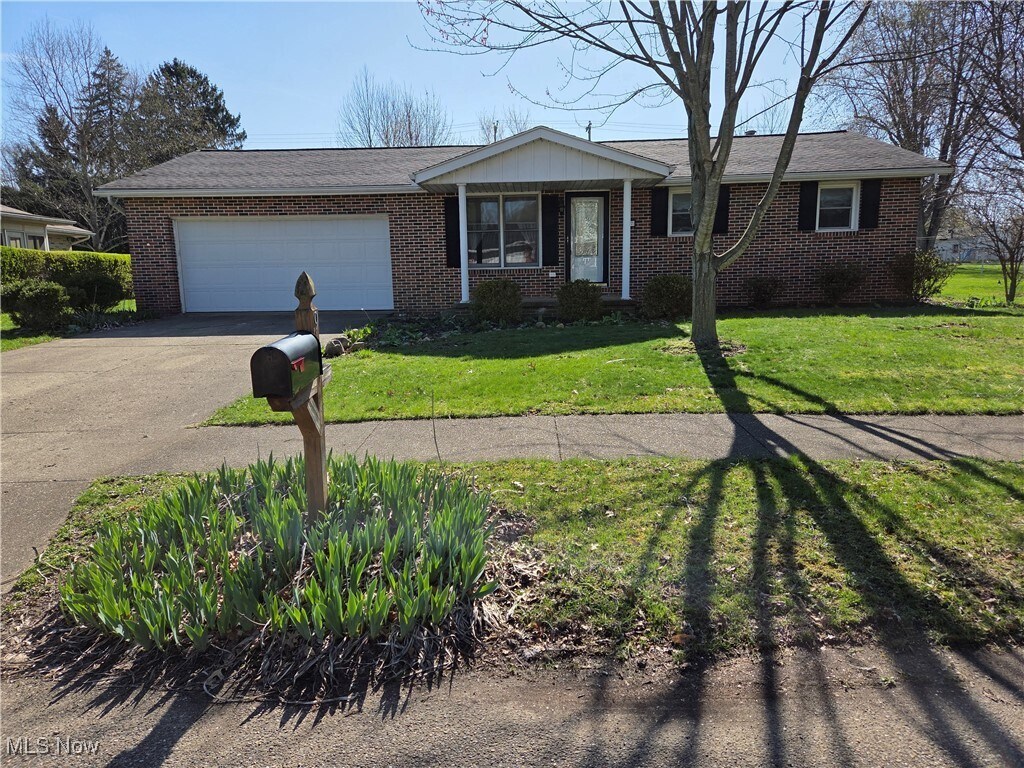 Foto principal - 907 2nd St SW