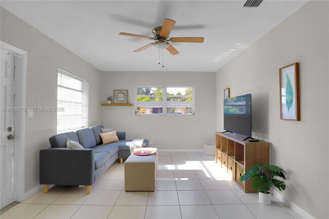 Foto del edificio - 1225 NE 136th Terrace