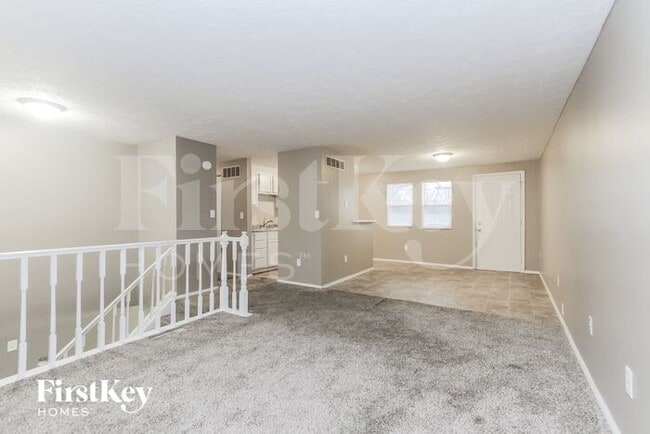 Building Photo - 902 Bremerton Dr