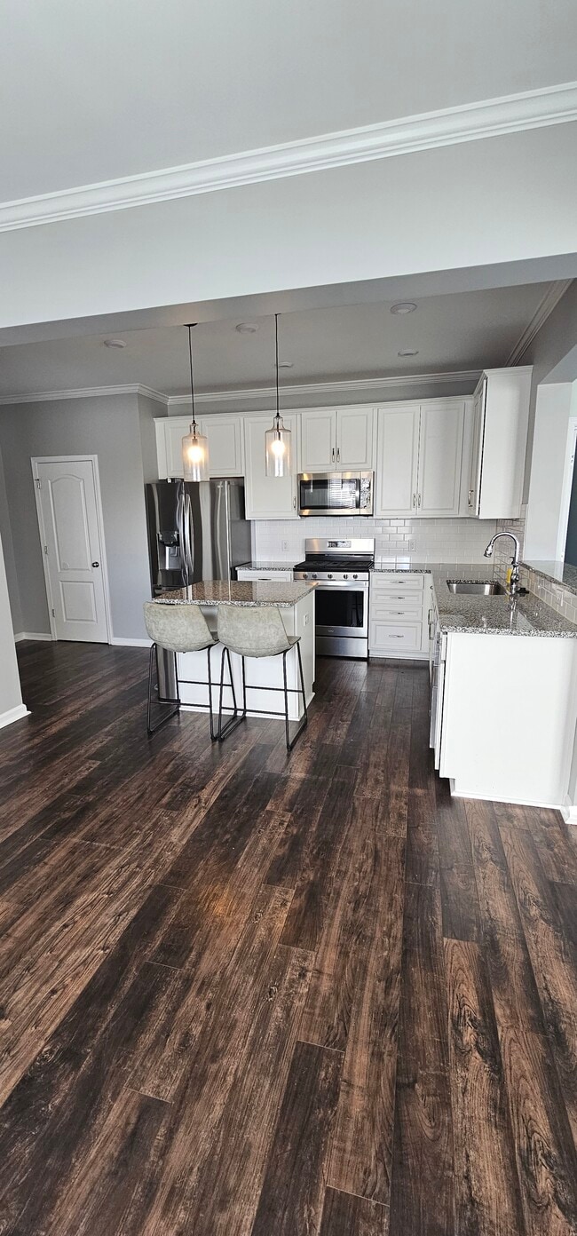 Foto del edificio - 1044 Crest Oak Ln