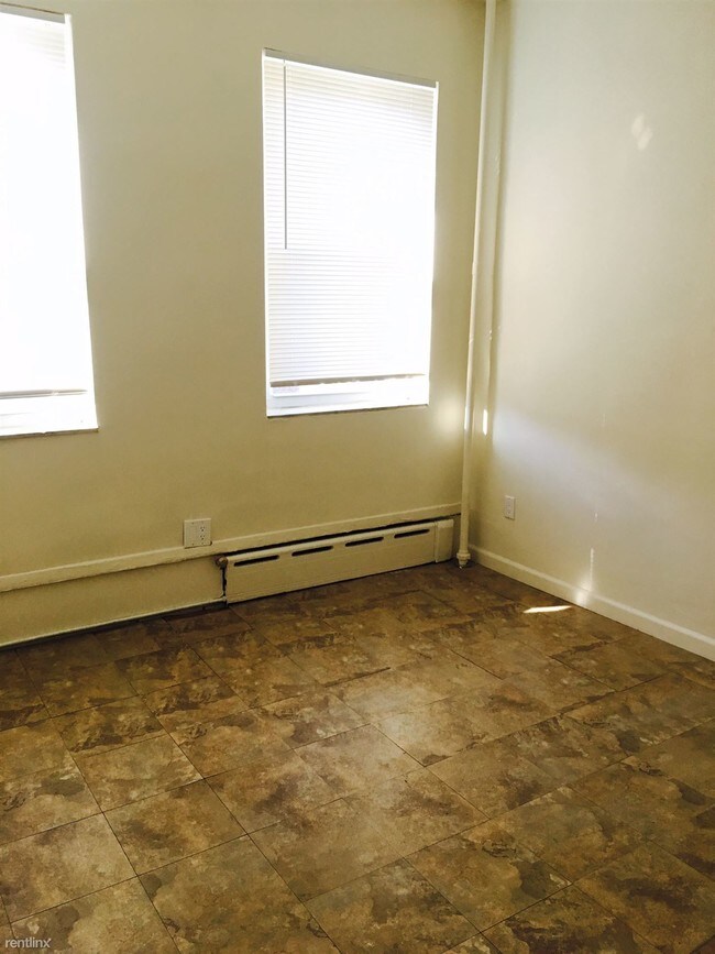 Building Photo - 2 br, 1 bath Apartment - 3238 44th St