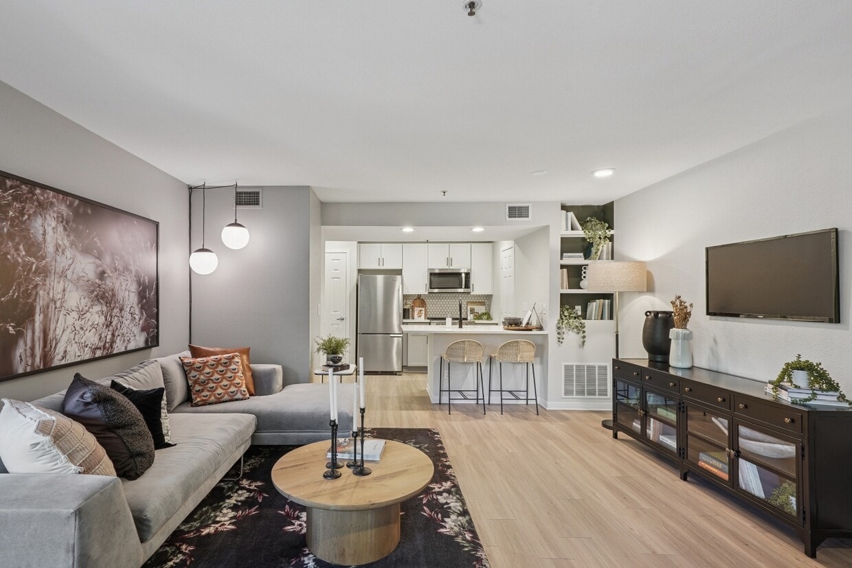 Primary Photo - The Magwood