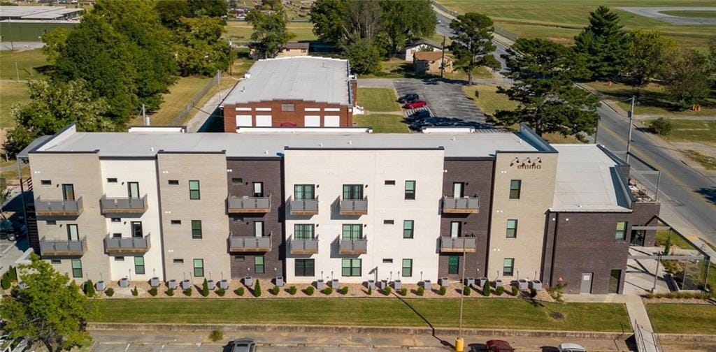 Foto principal - 726 E Emma Ave