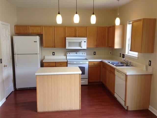 Building Photo - 1517 Braveheart Lane