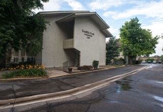 Building Photo - 2707 Valmont Rd